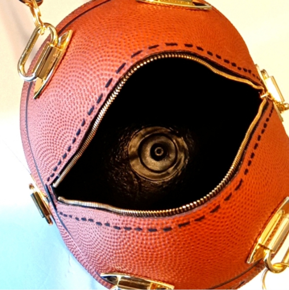 HANDMADE "ORIGINAL SPALDING" Basketball Purse ๐ - Picture 15 of 17